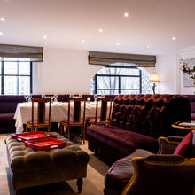 Le salon semi privé